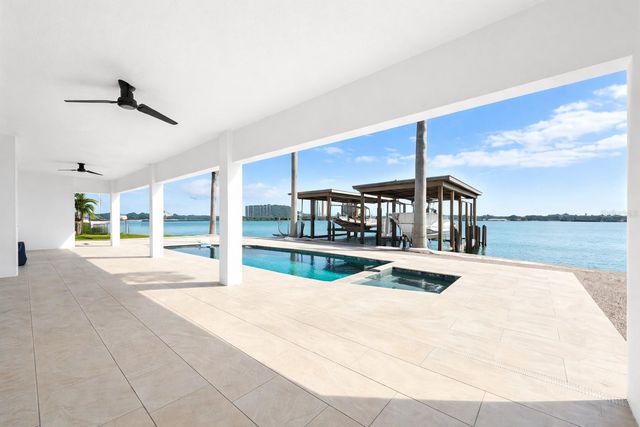 7801 9TH AVENUE S, St Petersburg, FL 33707