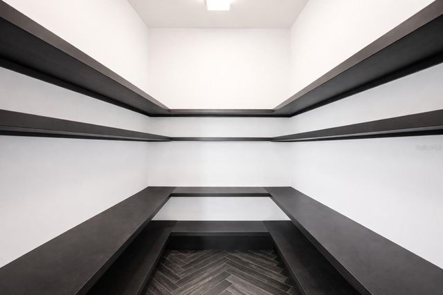 7801 9TH AVENUE S, St Petersburg, FL 33707