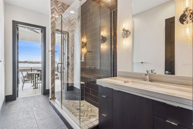 7801 9TH AVENUE S, St Petersburg, FL 33707