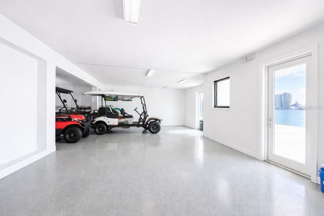 7801 9TH AVENUE S, St Petersburg, FL 33707