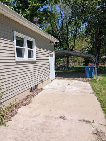 3412 2nd Street, East Moline, IL 61244