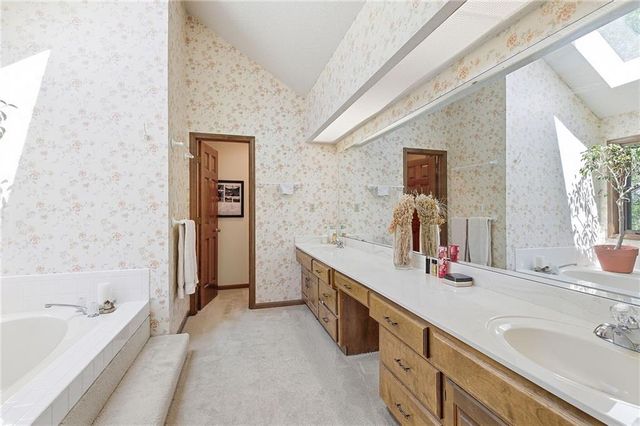 14300 S Smart Road, Greenwood, MO 64034