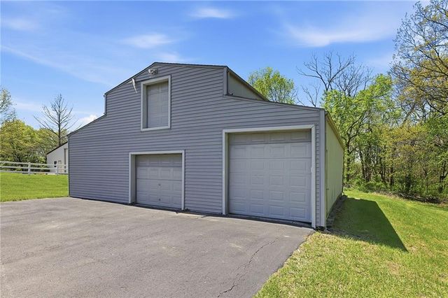 14300 S Smart Road, Greenwood, MO 64034