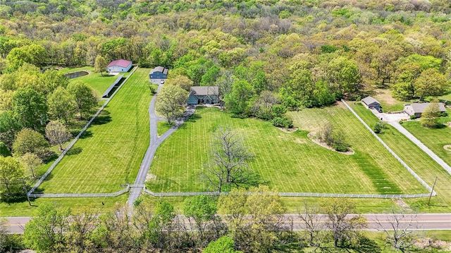 14300 S Smart Road, Greenwood, MO 64034