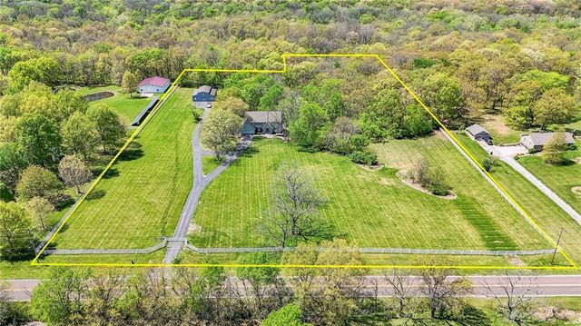 14300 S Smart Road, Greenwood, MO 64034