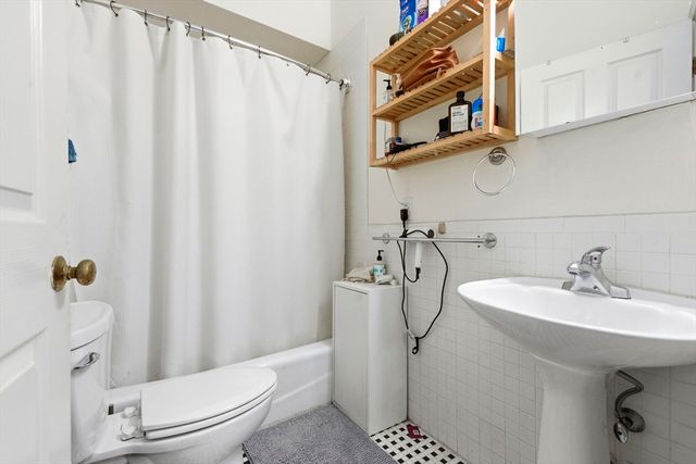 676 Massachusetts Ave 5, Boston, MA 02118