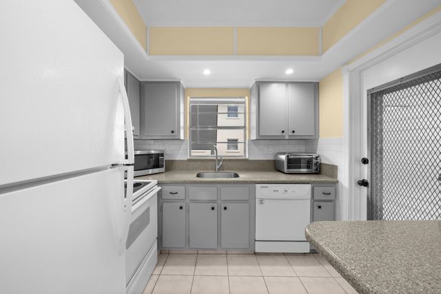 651 PINE Drive 201, Pompano Beach, FL 33060
