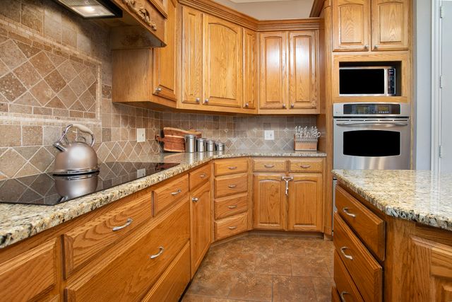 4816 Prairie Chapel Trail, Crandall, TX 75114