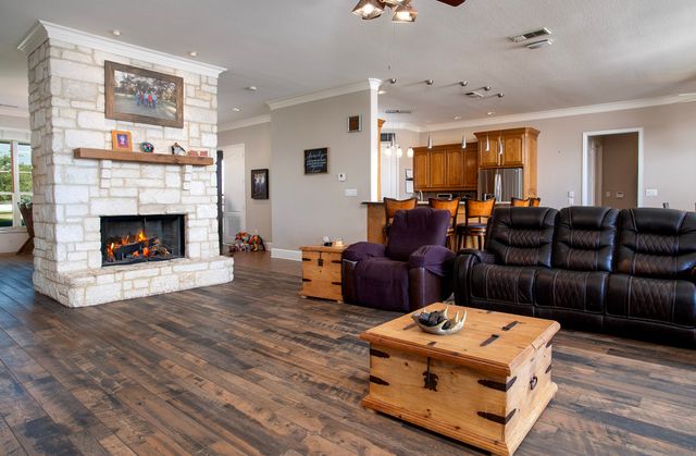 4816 Prairie Chapel Trail, Crandall, TX 75114