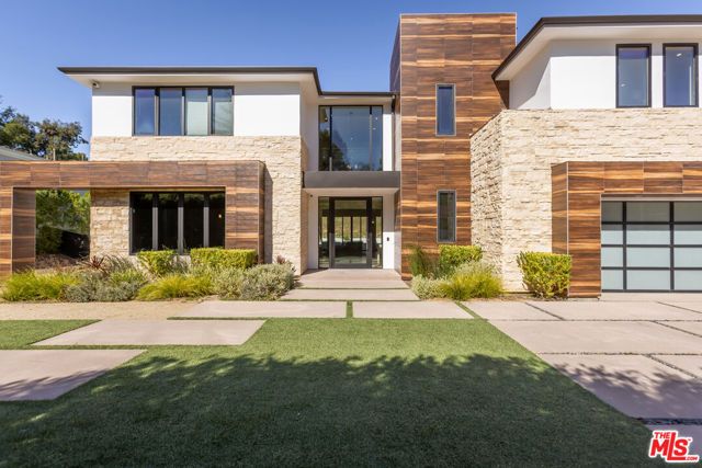 4607 Vanalden Avenue, Tarzana (los Angeles), CA 91356