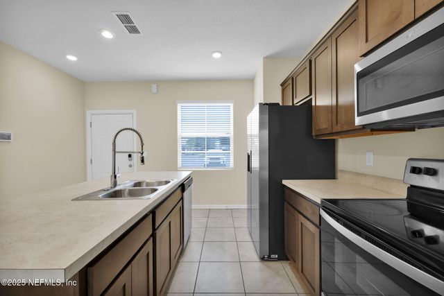 575 OAKLEAF PLANTATION Parkway, 1502, Orange Park, FL 32065