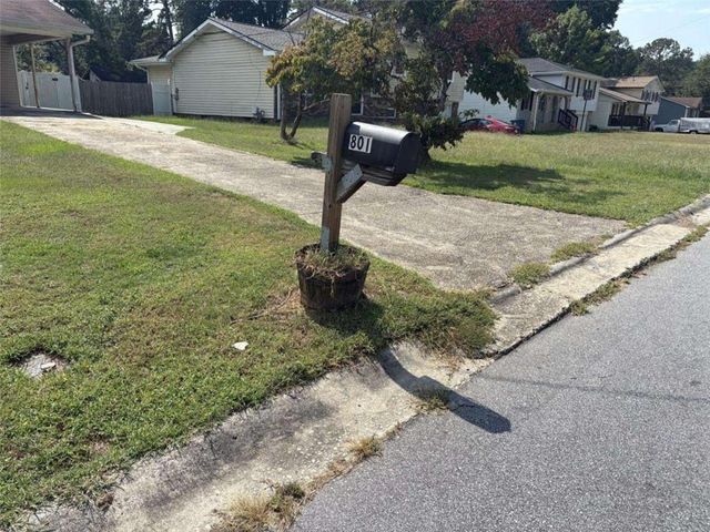 801 S Carter Drive S, Jonesboro, GA 30236