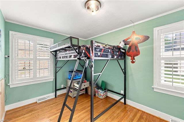 2813 Meadow Wood E DR, Chesapeake, VA 23321