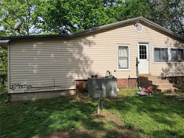 252 Center Avenue, Harrison, AR 72601