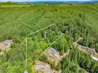 58812 GARDEN VALLEY Rd, Coquille, OR 97423