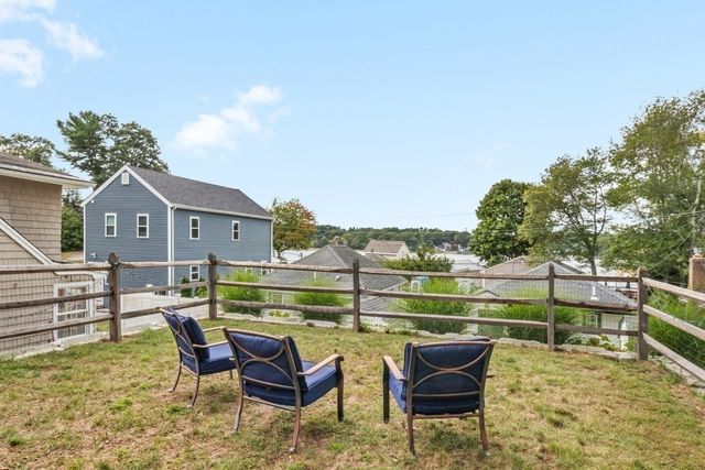 21 Shepard Ave, Pembroke, MA 02359