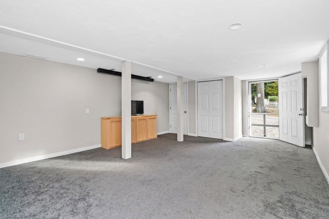 21 Shepard Ave, Pembroke, MA 02359
