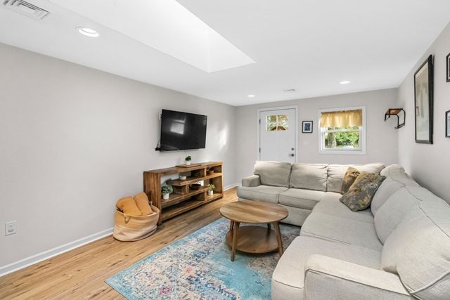21 Shepard Ave, Pembroke, MA 02359