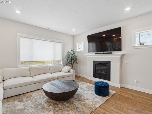 15438 Nw ORCHID St, Portland, OR 97229