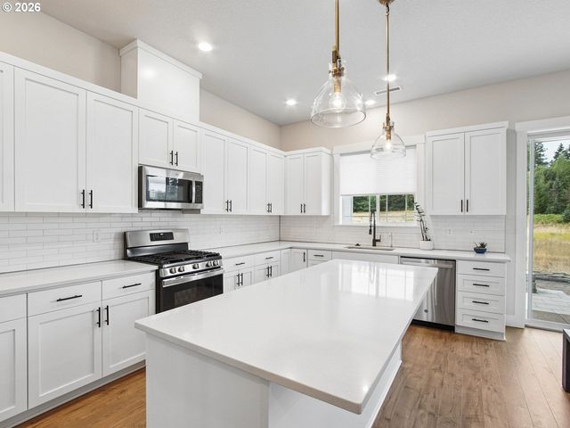 15438 Nw ORCHID St, Portland, OR 97229