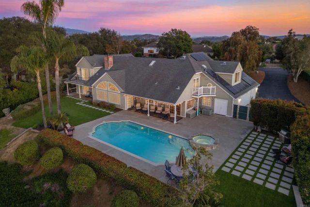 2404 Via Del Aquacate, Fallbrook, CA 92028