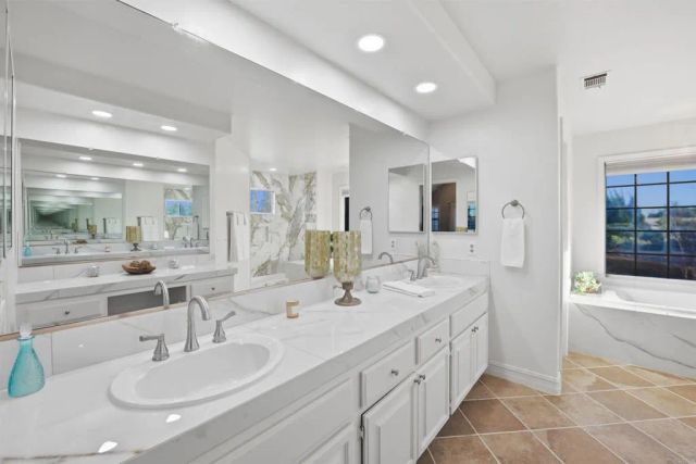 2404 Via Del Aquacate, Fallbrook, CA 92028