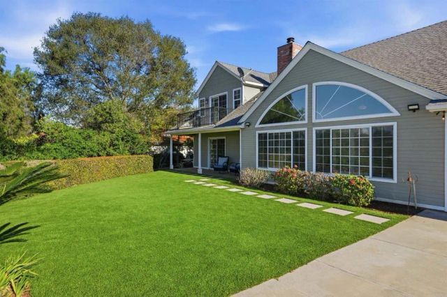 2404 Via Del Aquacate, Fallbrook, CA 92028