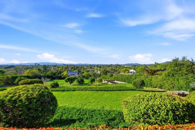 2404 Via Del Aquacate, Fallbrook, CA 92028