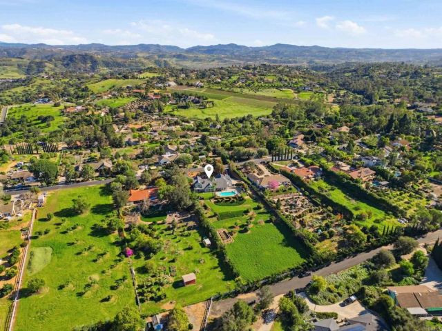 2404 Via Del Aquacate, Fallbrook, CA 92028