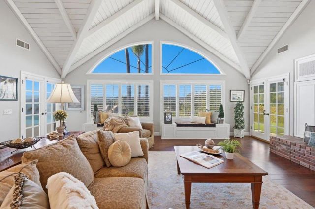 2404 Via Del Aquacate, Fallbrook, CA 92028