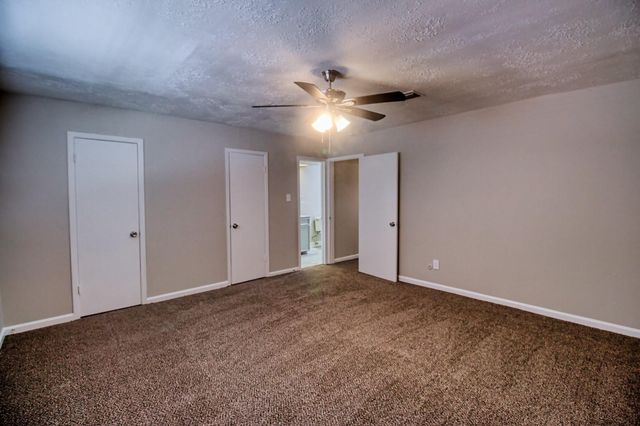 6393 S Briar Bayou Drive, Houston, TX 77072