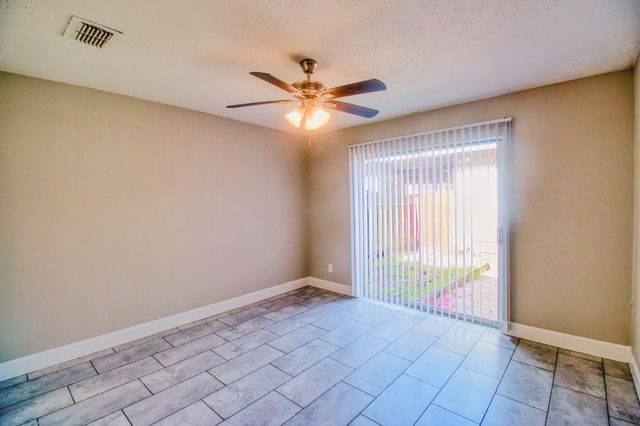 6393 S Briar Bayou Drive, Houston, TX 77072