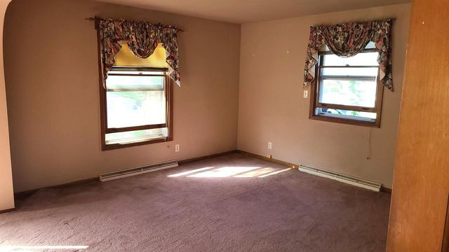 2410 LINA LANE, Green Bay, WI 54304