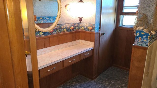 2410 LINA LANE, Green Bay, WI 54304