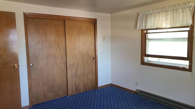 2410 LINA LANE, Green Bay, WI 54304