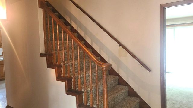 2410 LINA LANE, Green Bay, WI 54304