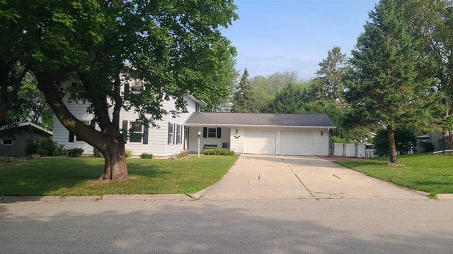 2410 LINA LANE, Green Bay, WI 54304
