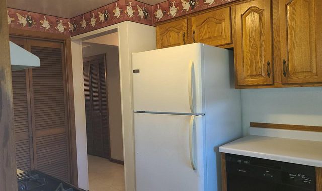 2410 LINA LANE, Green Bay, WI 54304