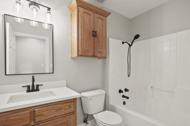 194 County Road 1720, Mt Pleasant, TX 75455