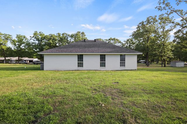 194 County Road 1720, Mt Pleasant, TX 75455