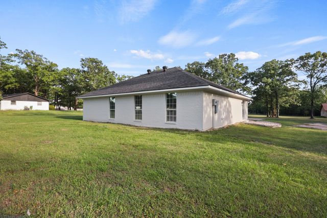 194 County Road 1720, Mt Pleasant, TX 75455