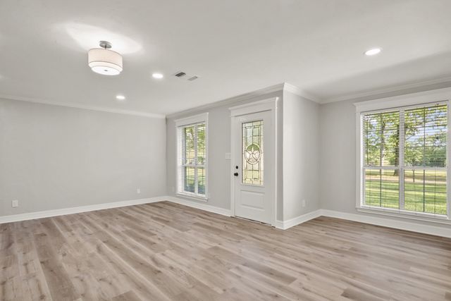194 County Road 1720, Mt Pleasant, TX 75455