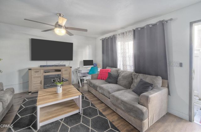 83 Cabrillo Court, Santa Paula, CA 93060