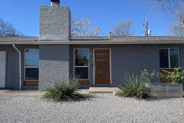 1400 Southport DR B, Austin, TX 78704