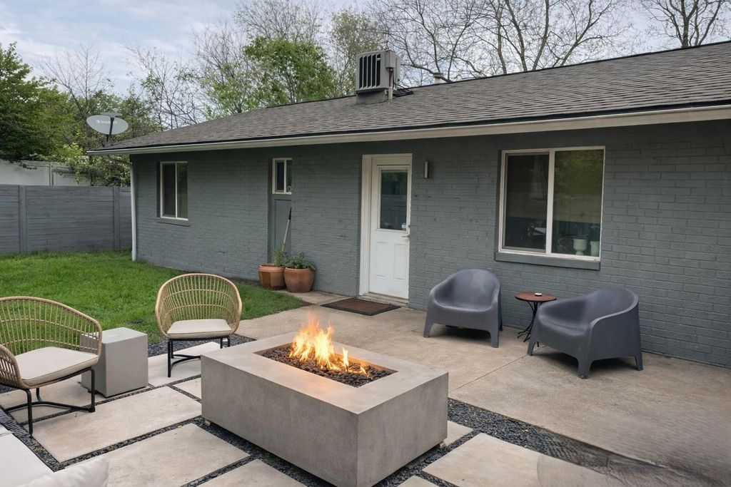 1400 Southport DR B, Austin, TX 78704