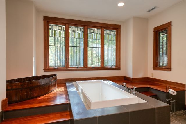 325 Green St, Boylston, MA 01505