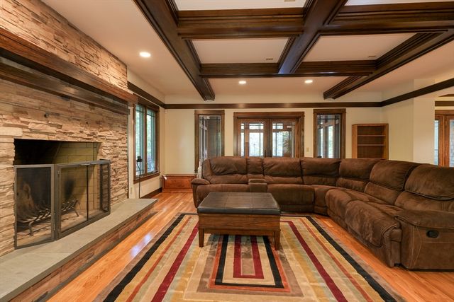 325 Green St, Boylston, MA 01505