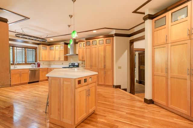 325 Green St, Boylston, MA 01505