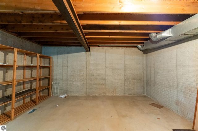 240 Peachwood Lane, Mt Pleasant, MI 48858