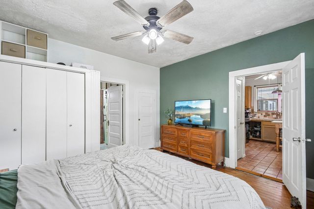802 Hudgins ST, Smithville, TX 78957